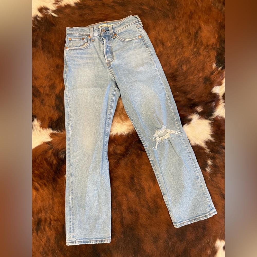 Levi Straight Wedgie Jeans